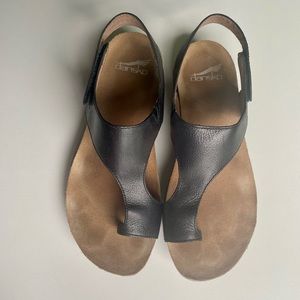 Dansko Reece Women's Sandals, black Waxy burnished, 38 7.5 - 8 US EUC